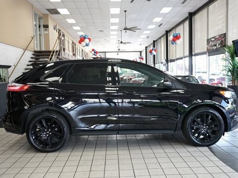 Used 2020 Ford Edge ST-Line w/ Cold Weather Package image 17