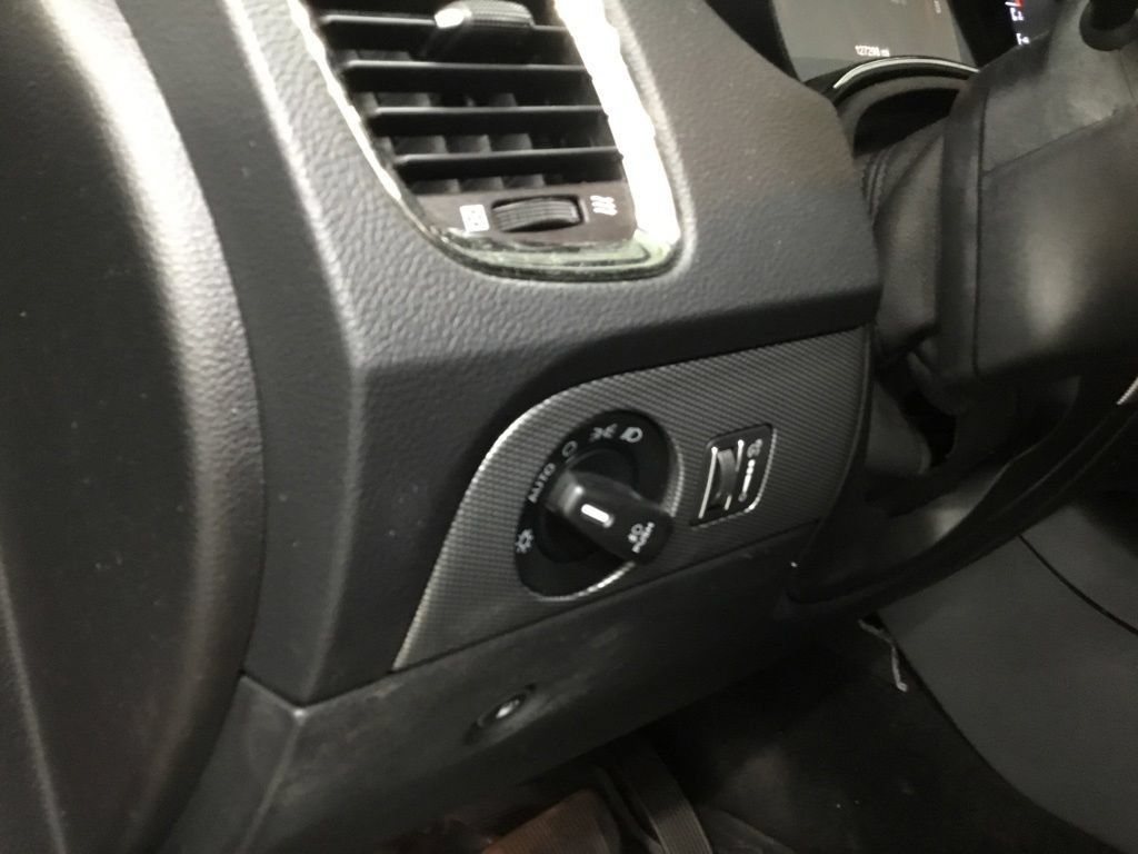 Used 2018 Dodge Durango R/T AWD/4WD image 9