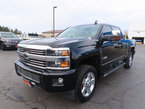 Used 2016 Chevrolet Silverado 2500 High Country w/ Duramax Plus Package image 3