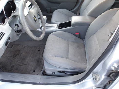 Used 2010 Chevrolet Malibu LS image 5