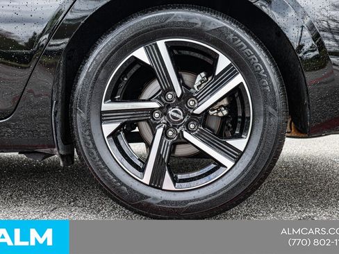 Used 2025 Nissan Sentra SV image 17