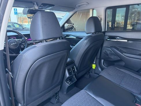 Certified 2025 Kia Seltos S image 22