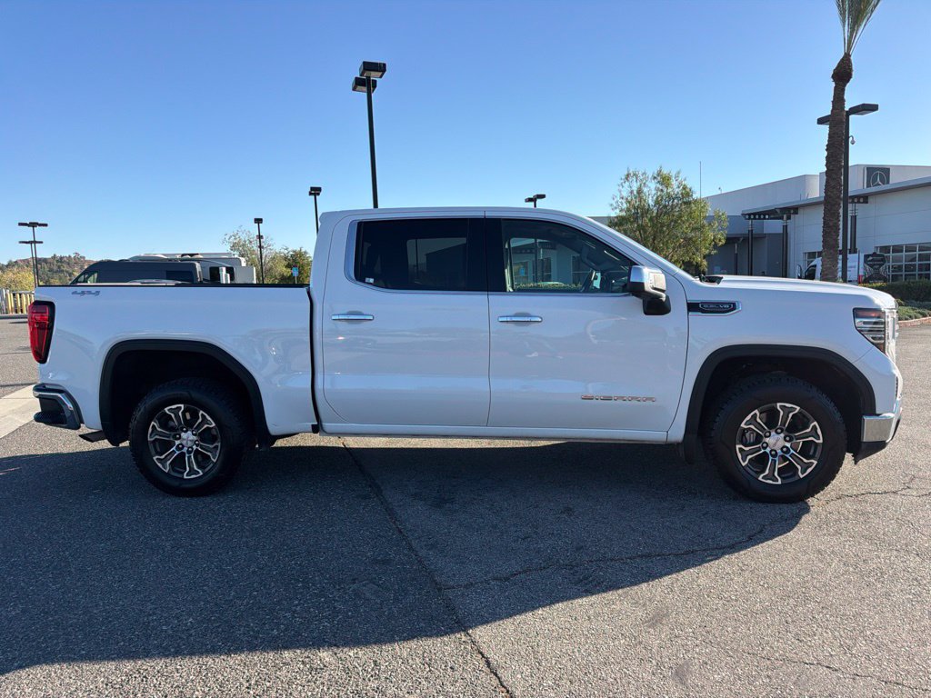 Used 2025 GMC Sierra 1500 SLT AWD/4WD image 6