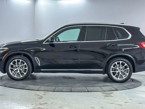Used 2022 BMW X5 xDrive40i w/ Parking Assistance Package AWD/4WD image 5