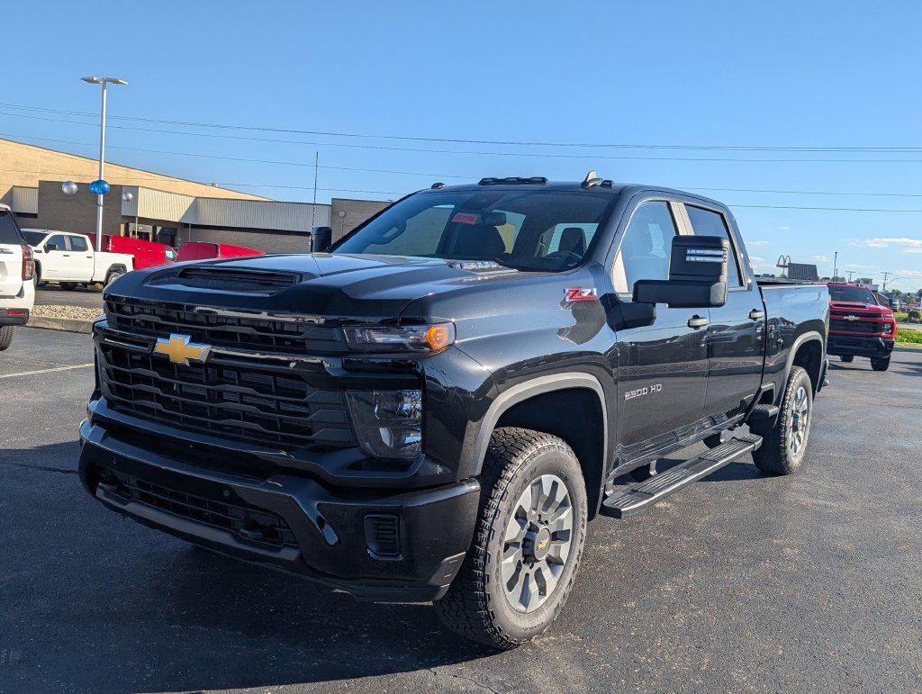 New 2026 Chevrolet Silverado 2500 Custom AWD/4WD image 3