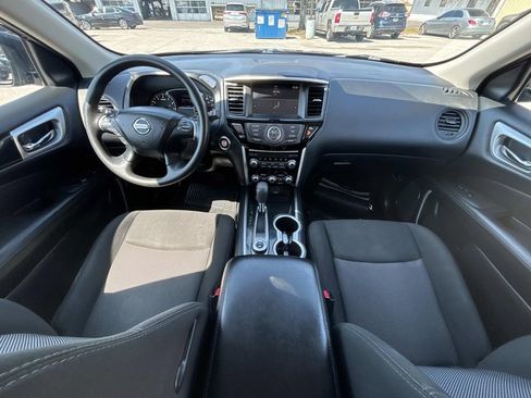 Used 2020 Nissan Pathfinder S image 15