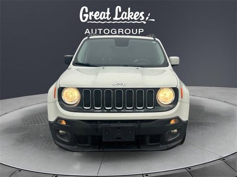 Used 2016 Jeep Renegade Latitude image 8