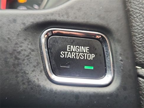 Used 2022 GMC Acadia Denali w/ Trailering Package image 17