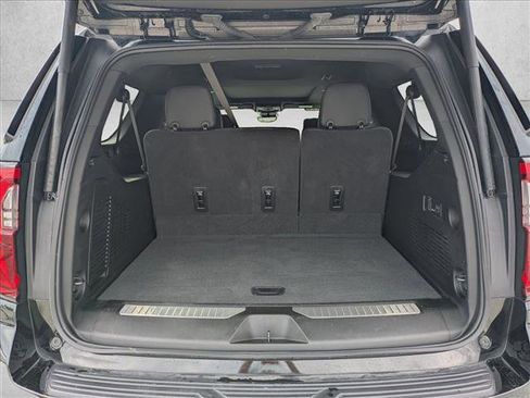 Used 2025 GMC Yukon XL Denali w/ Denali Reserve Package image 21