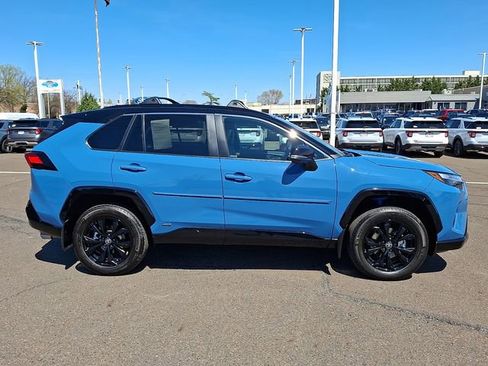 Used 2024 Toyota RAV4 XSE w/ Advanced Technology Package image 7