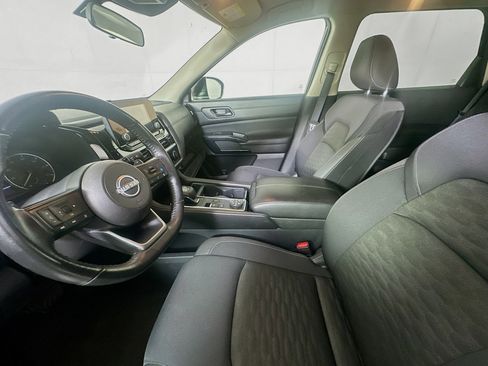 Used 2025 Nissan Pathfinder SV AWD/4WD image 13