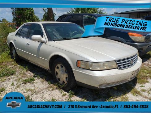 Used 2000 Cadillac Seville SLS w/ Convenience Pkg FWD image 2