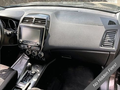 Used 2020 Mitsubishi Outlander Sport SE FWD image 15