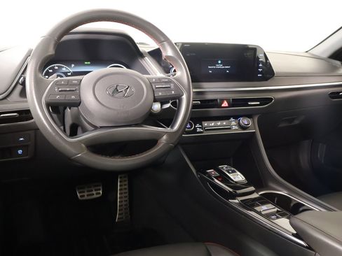 Used 2022 Hyundai Sonata SEL Plus FWD image 2