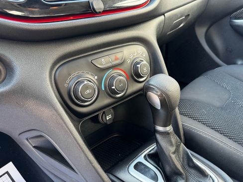 Used 2016 Dodge Dart SXT FWD image 19