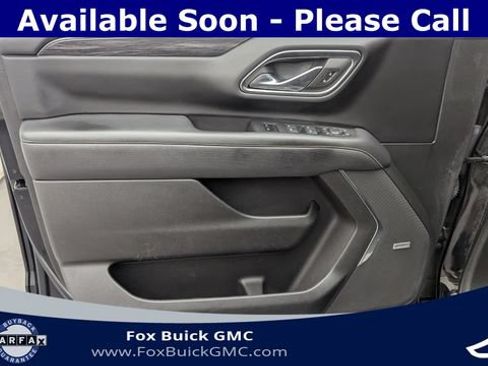 Certified 2023 GMC Yukon XL SLT w/ SLT Premium Package AWD/4WD image 24