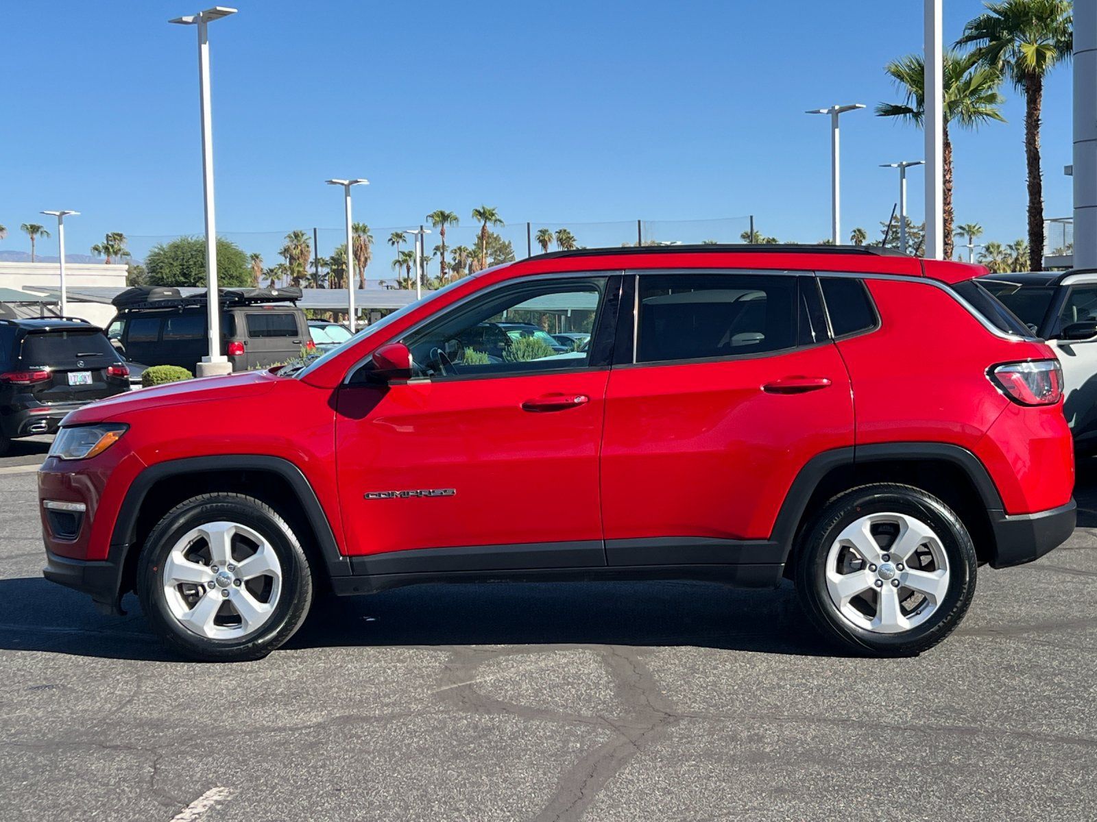 Used 2020 Jeep Compass Latitude AWD/4WD image 6