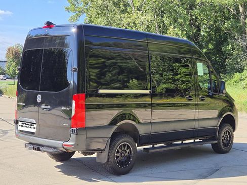 Used 2020 Mercedes-Benz Sprinter 2500 image 5