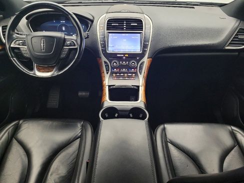 Used 2019 Lincoln Nautilus Select AWD/4WD image 22