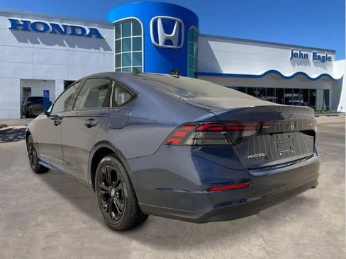 New 2025 Honda Accord SE image 3