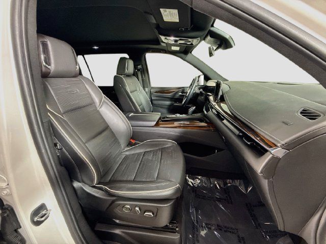 Used 2023 Cadillac Escalade ESV Premium Luxury AWD/4WD image 28