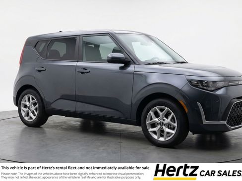 Used 2025 Kia Soul LX w/ LX Technology Package image 1