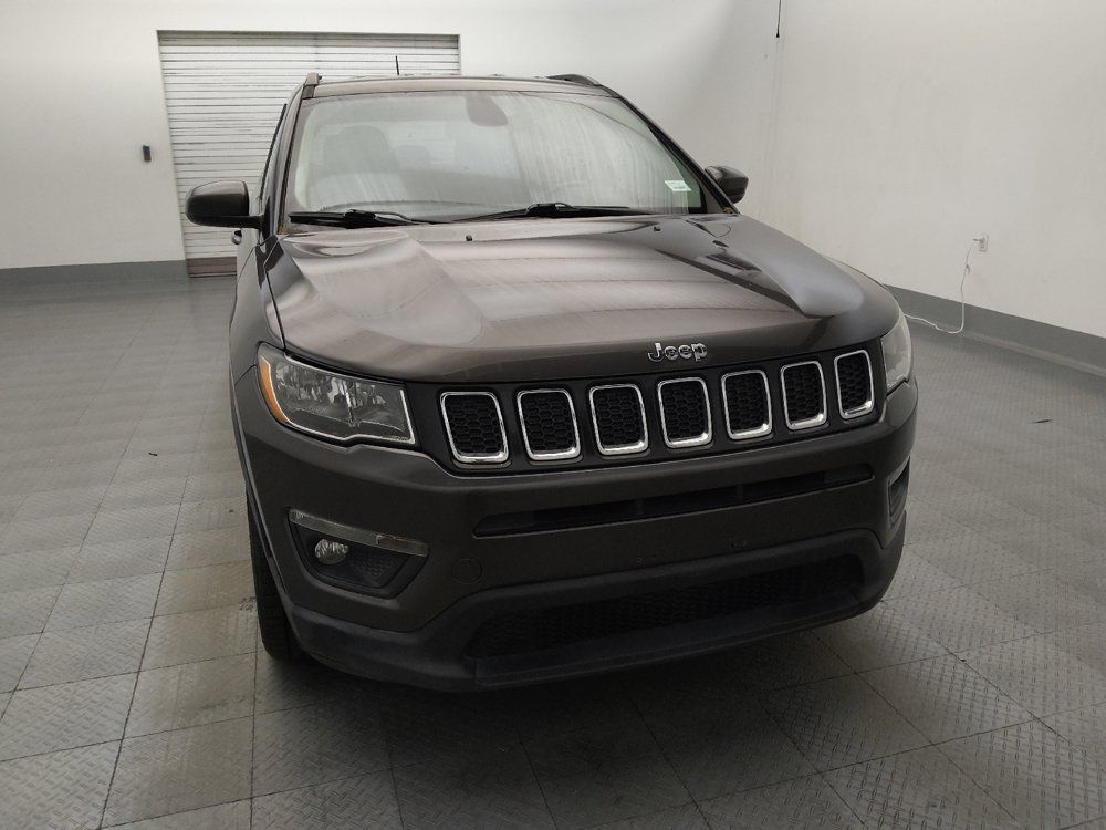 Used 2019 Jeep Compass Latitude FWD image 14