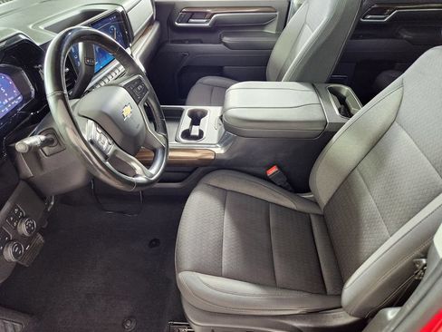 Used 2024 Chevrolet Silverado 2500 LT AWD/4WD image 12