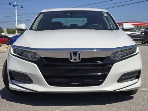 Used 2018 Honda Accord LX image 11