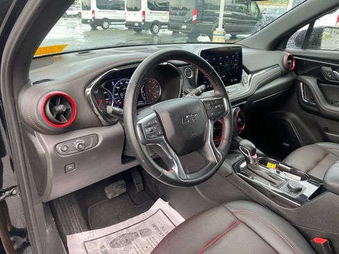 Used 2025 Chevrolet Blazer RS FWD image 12