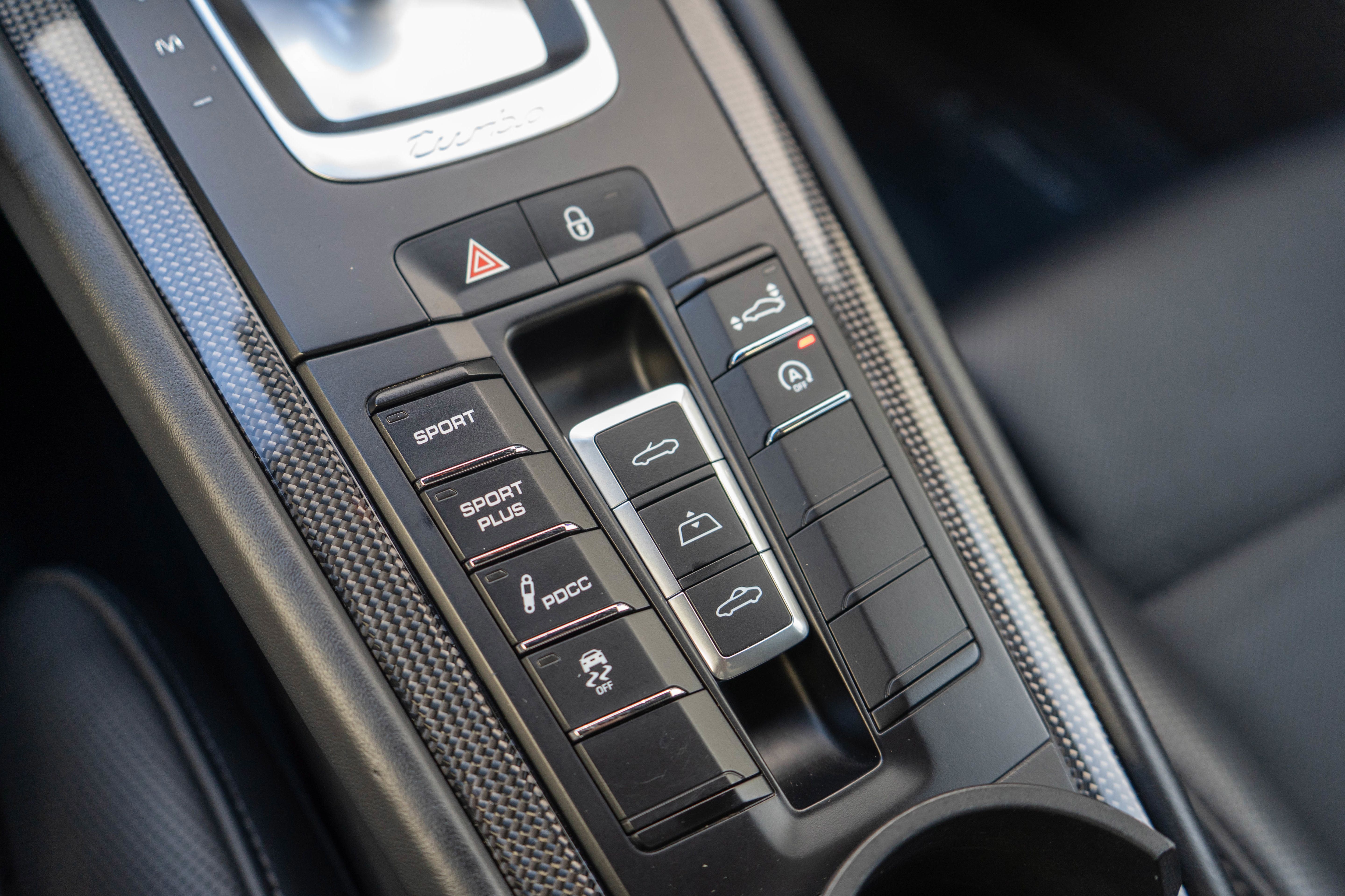 Used 2014 Porsche 911 Turbo S AWD/4WD image 21