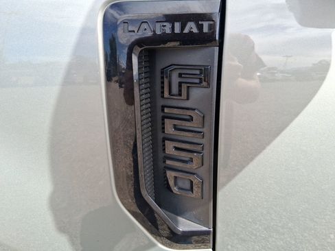 Used 2020 Ford F250 Lariat AWD/4WD image 17