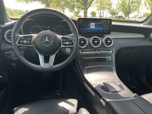 Used 2020 Mercedes-Benz GLC 300 4MATIC image 30