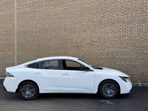 New 2026 Nissan Sentra SV w/ Floor Mat Package FWD image 3