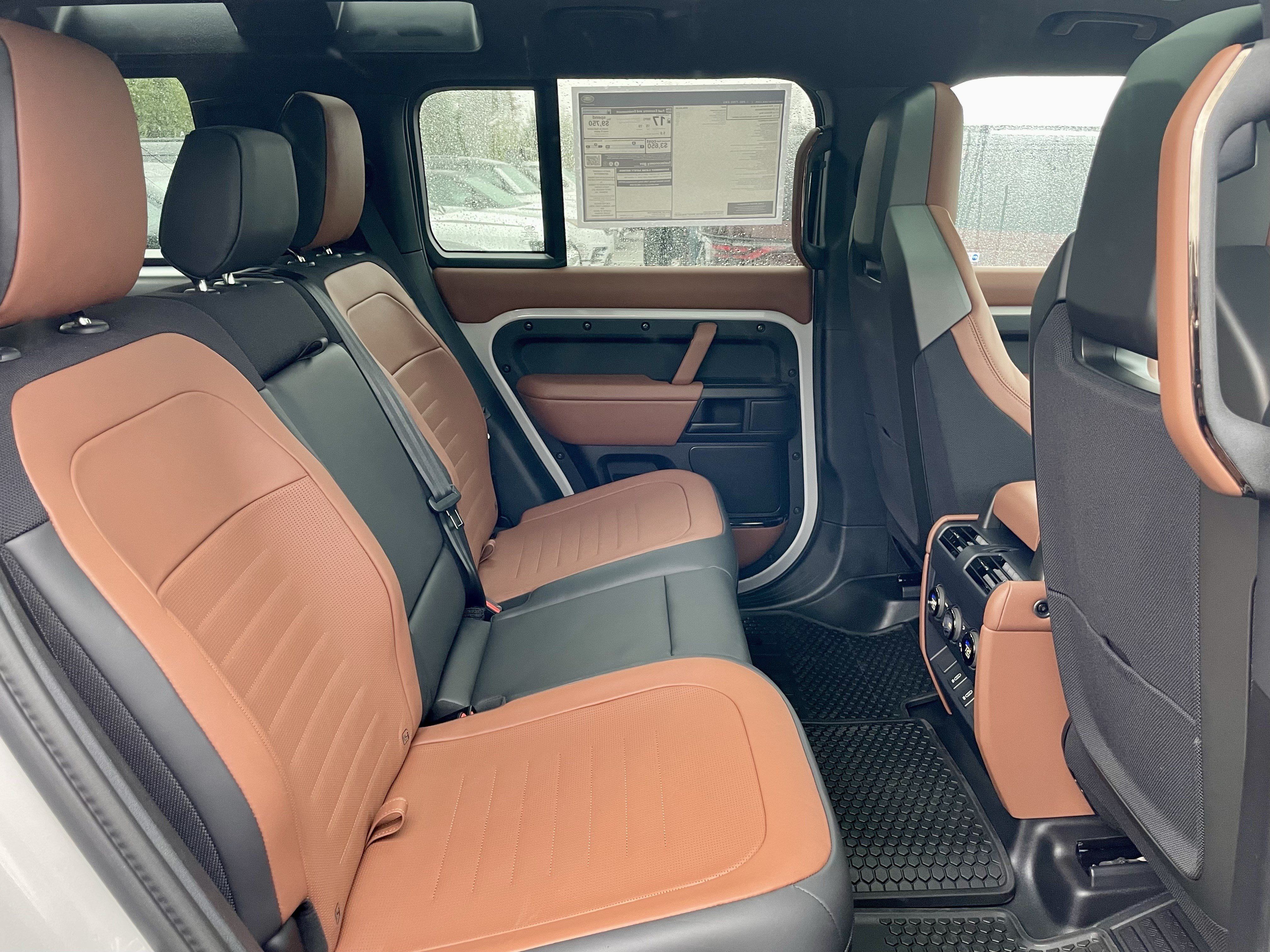 New 2026 Land Rover Defender 110 OCTA AWD/4WD image 31