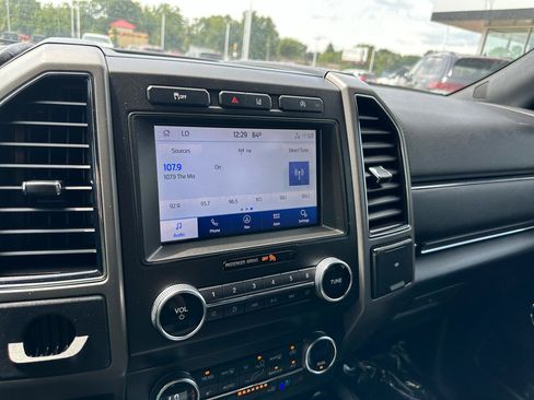 Used 2020 Ford Expedition XLT w/ Equipment Group 202A RWD image 39