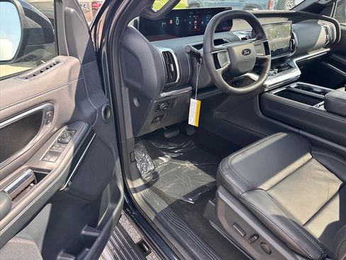 New 2026 Ford Expedition Platinum w/ Stealth Performance Package image 9