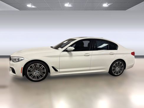 Used 2020 BMW 530i w/ M Sport Package RWD image 2