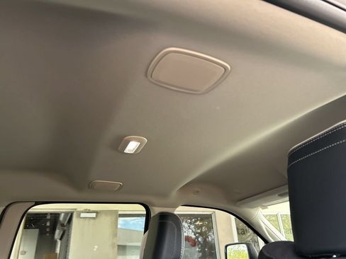 Used 2023 RAM 2500 Laramie AWD/4WD image 30