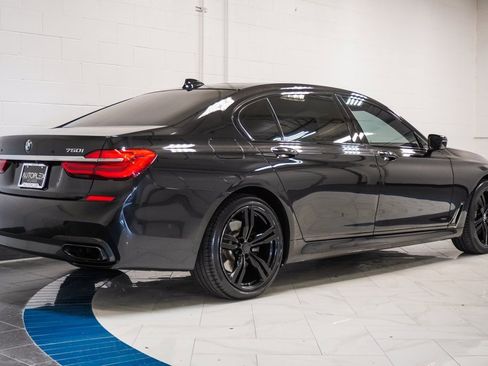 Used 2016 BMW 750i xDrive image 38