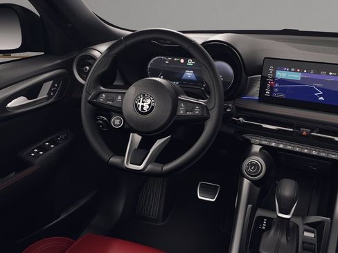 New 2026 Alfa Romeo Tonale Base w/ Quick Order Package 23H Volce image 17