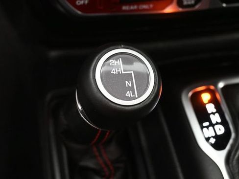 Used 2023 Jeep Gladiator Rubicon w/ LED Lighting Group AWD/4WD image 26