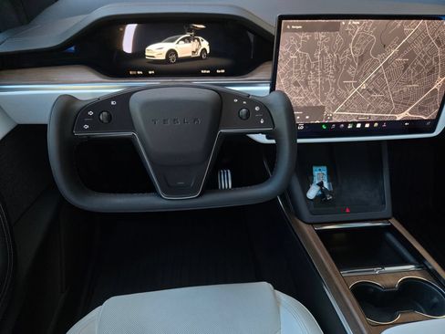 Used 2022 Tesla Model X AWD/4WD image 16