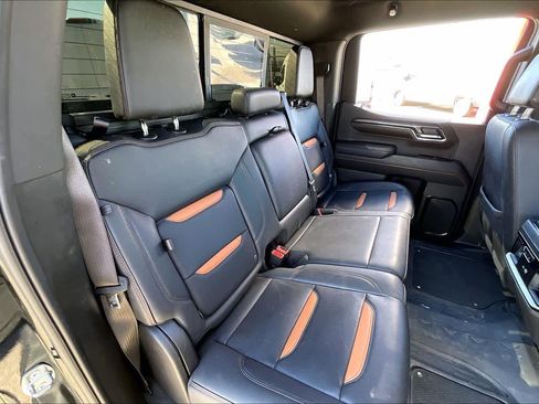 Used 2024 GMC Sierra 1500 AT4 w/ AT4 Premium Package image 18