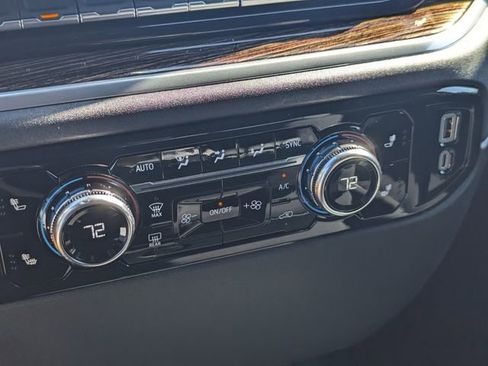 New 2026 GMC Sierra 1500 SLE w/ Preferred Package RWD image 21
