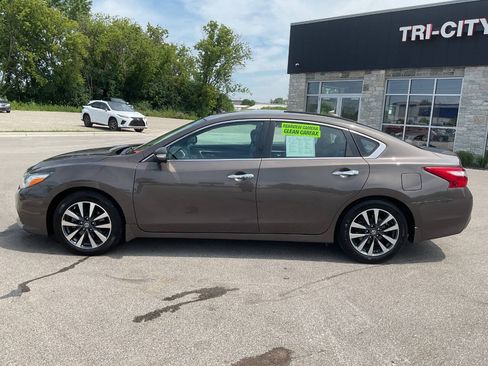 Used 2016 Nissan Altima 2.5 SL FWD image 3