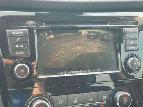 Used 2020 Nissan Rogue Sport S w/ Appearance Package FWD image 17
