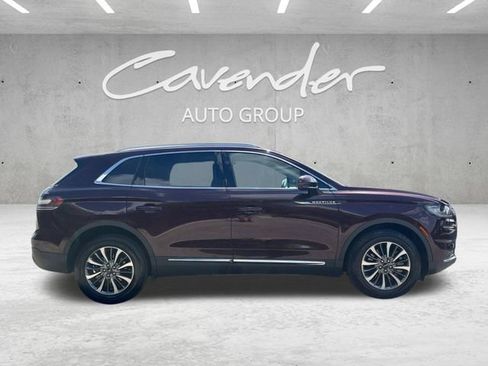 Used 2022 Lincoln Nautilus FWD w/ Premium Package image 21