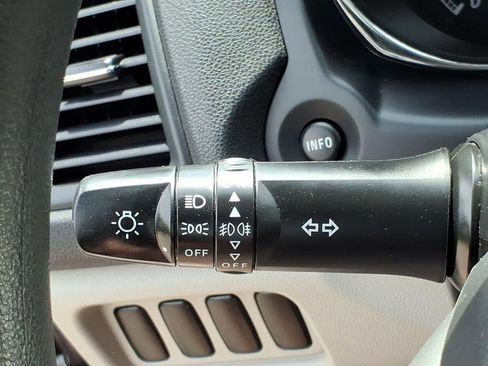 Used 2018 Mitsubishi Outlander Sport ES AWD/4WD image 17