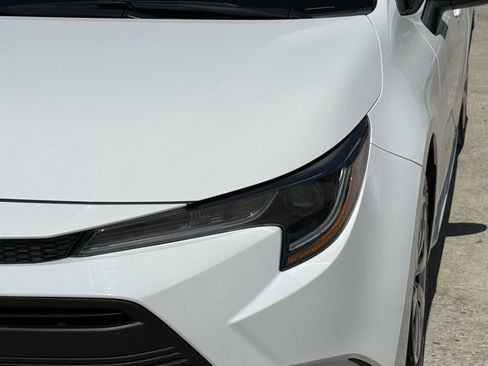 Used 2024 Toyota Corolla LE image 11